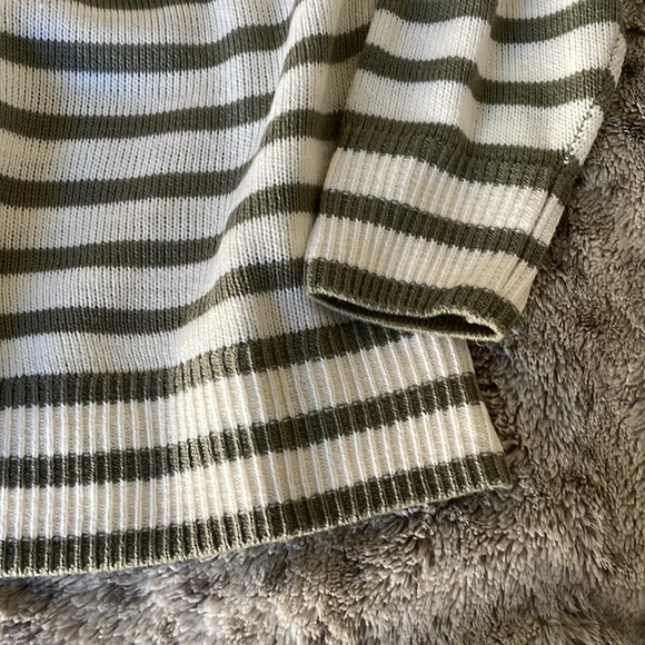 H&M Striped Sweater - Picture 5 of 8